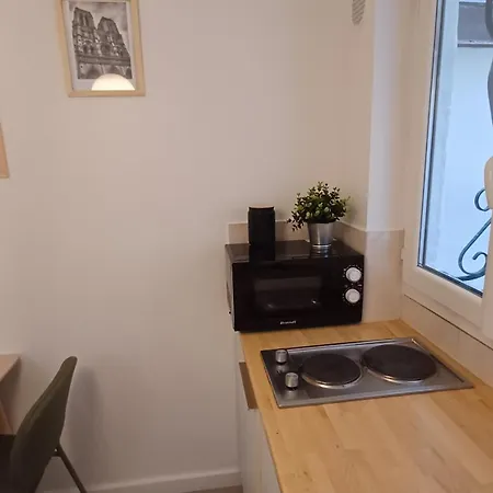 Dans Le 17eme * פריז